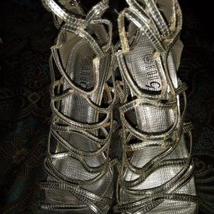 Rouge silver strappy heels